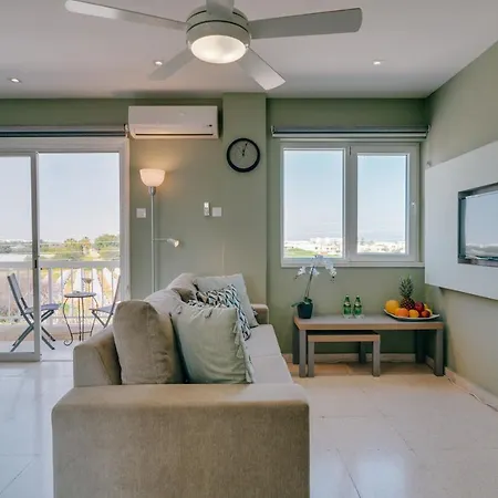 Apartment Suze Paralimni